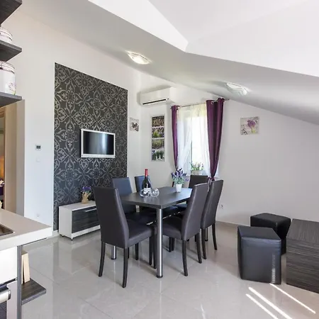 Apartment Relax 3 *